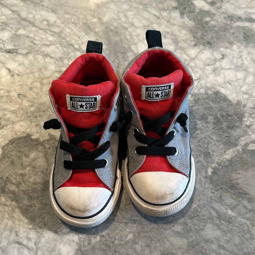 Converse All Stars kids size 9